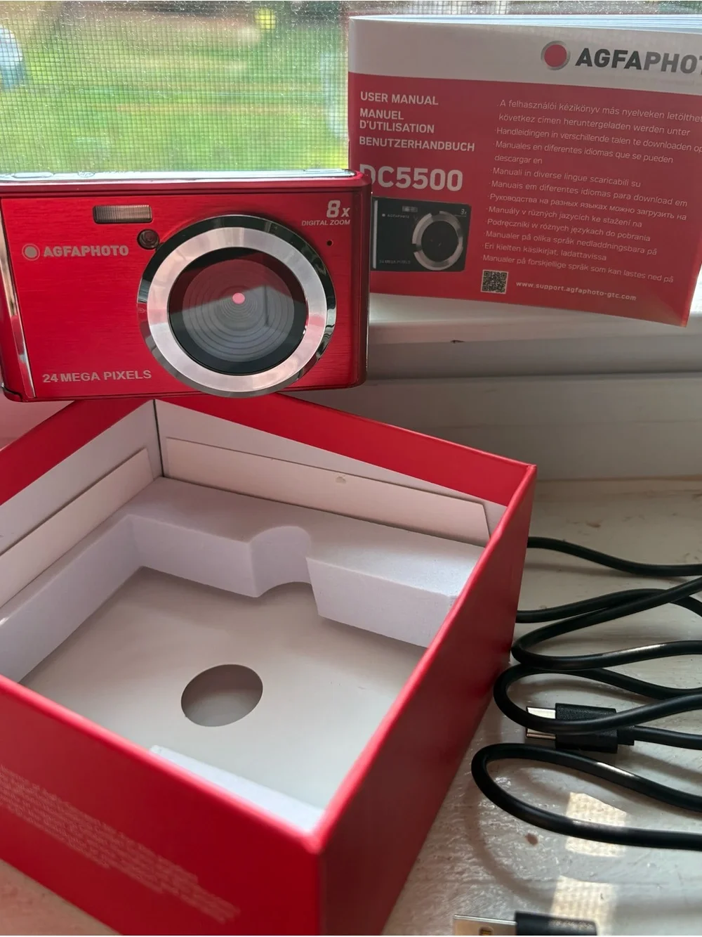 Red Alishot DC5500 Compact Digital Camera